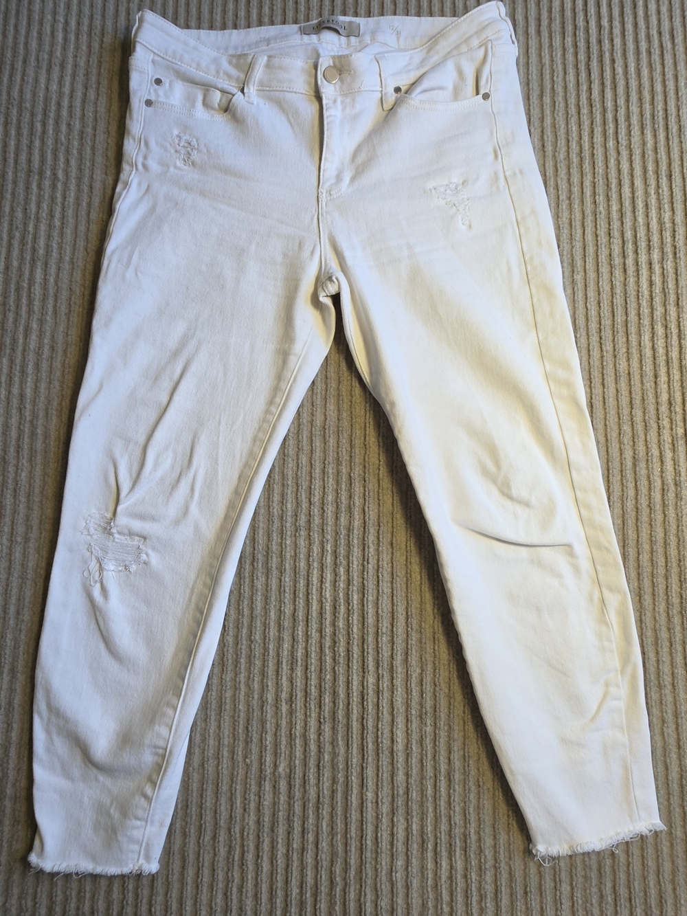 Liverpool Los Angeles The Crop Distress White Jeans Womens 12/31 Stretch Denim